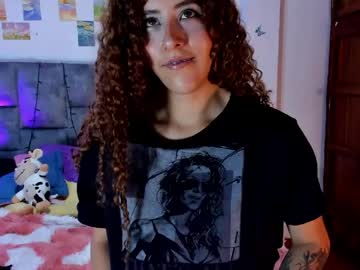 Isangel_ Chaturbate stream image from April 17, 2026
