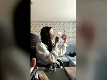 Kskshsb Chaturbate stream image from April 17, 2026