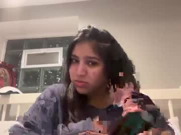 Latinamamii1121 Chaturbate stream image from April 17, 2026
