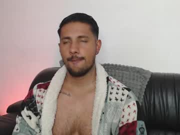 Mr_Real_Aaron Chaturbate stream image from April 17, 2026
