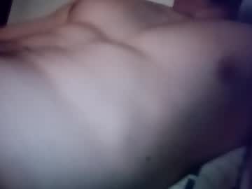 Chicocolombi Chaturbate stream image from April 17, 2026