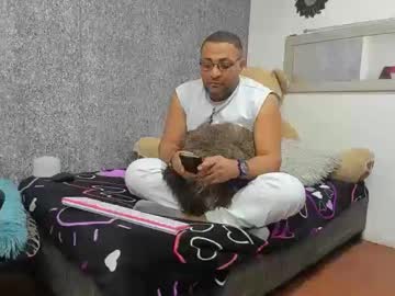 Isa_X18 Chaturbate stream image from April 17, 2026
