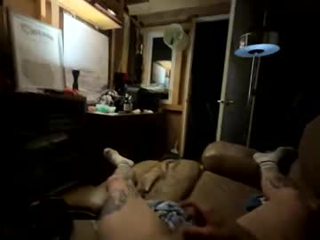 Freakyirishcple Chaturbate stream image from April 17, 2026