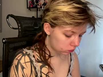 Liliandaniels Chaturbate stream image from April 17, 2026