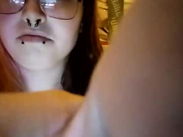 Velvetintheshadows Chaturbate stream image from April 17, 2026