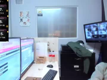 Tom_Cooper_1 Chaturbate stream image from April 17, 2026