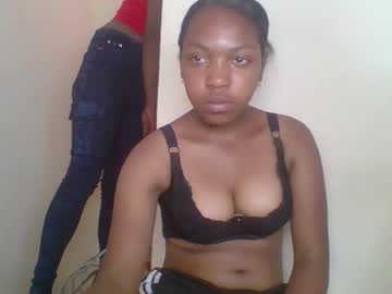 Zyraelle_01 Chaturbate stream image from April 17, 2026
