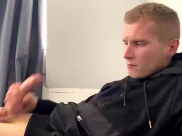 Chosentwink Chaturbate stream image from April 17, 2026