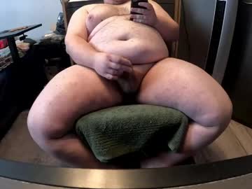 Fatchubbybearguy Chaturbate stream image from April 17, 2026