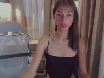 Fuckdollshantal Chaturbate stream image from April 17, 2026