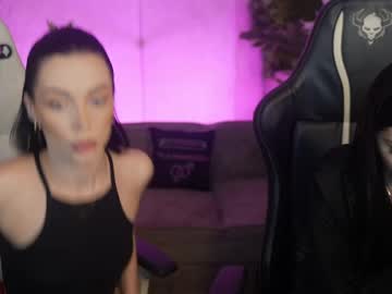Kira0541 Chaturbate stream image from April 17, 2026