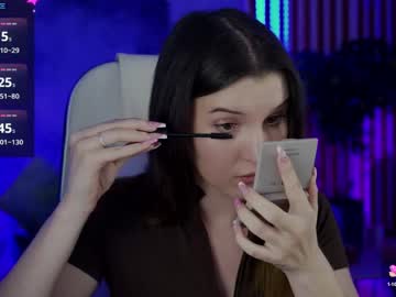 Agatawillis Chaturbate stream image from April 17, 2026