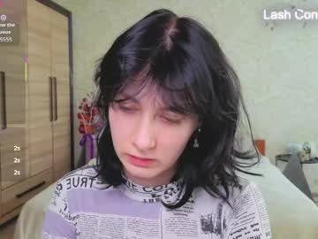 Julissweet Chaturbate stream image from April 17, 2026