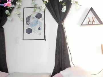 Kentha_Mitchellss Chaturbate stream image from April 17, 2026
