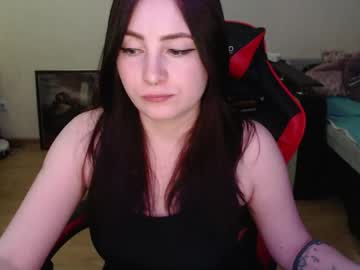 Laralianna Chaturbate stream image from April 17, 2026
