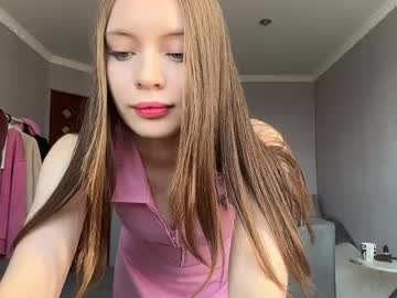 Lauriepittmon Chaturbate stream image from April 17, 2026