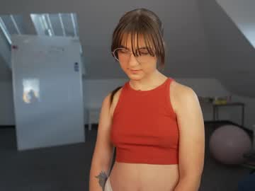 Livehub054 Chaturbate stream image from April 17, 2026