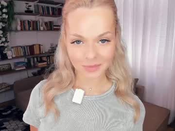 Marisalando Chaturbate stream image from April 17, 2026
