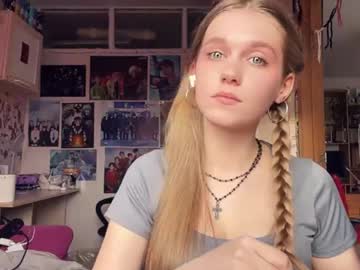 Shaecatalina Chaturbate stream image from April 17, 2026