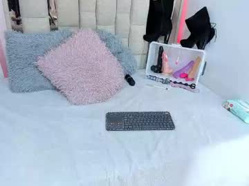Melodybonnet Chaturbate stream image from April 17, 2026
