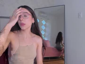 Ari_Wilde Chaturbate stream image from April 17, 2026