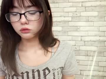 Doretharuschak Chaturbate stream image from April 17, 2026