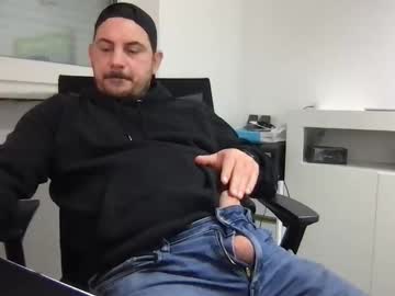 Lucca_Italiano Chaturbate stream image from April 17, 2026