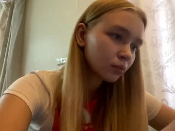 Cherryleija Chaturbate stream image from April 17, 2026