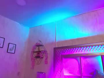 Madhison_5 Chaturbate stream image from April 17, 2026