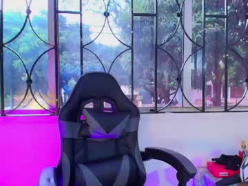 Evamilff_ Chaturbate stream image from April 17, 2026