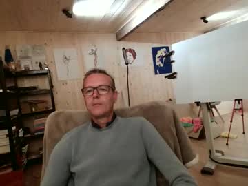 Jamesperry38r Chaturbate stream image from April 17, 2026