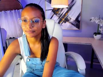 Miel_Ambar Chaturbate stream image from April 17, 2026