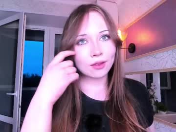 Midnightsylph Chaturbate stream image from April 17, 2026