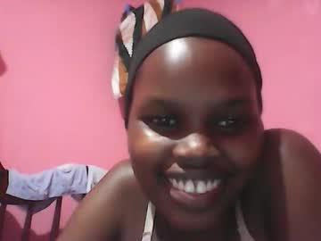 Lovelyblackkelly Chaturbate stream image from April 17, 2026