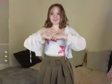 Milkyshowproject Chaturbate stream image from April 17, 2026
