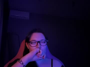 Alinalovelove Chaturbate stream image from April 17, 2026