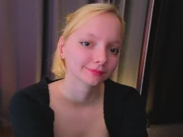 Sweet_Lynx Chaturbate stream image from April 17, 2026