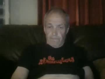 Bloody52 Chaturbate stream image from April 17, 2026