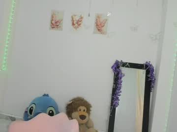 Jazmin_Violeta Chaturbate stream image from April 17, 2026