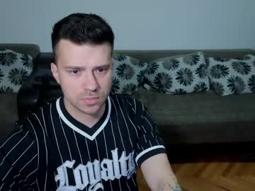Johnnylove21 Chaturbate stream image from April 17, 2026