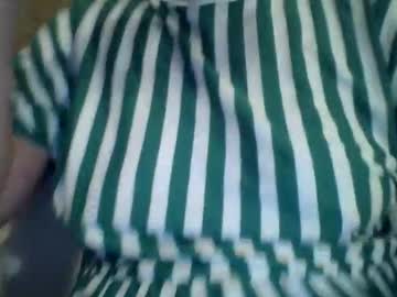 Naughtyjennyblondeuk Chaturbate stream image from April 17, 2026