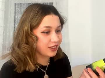 Serafinaseabrook Chaturbate stream image from April 17, 2026