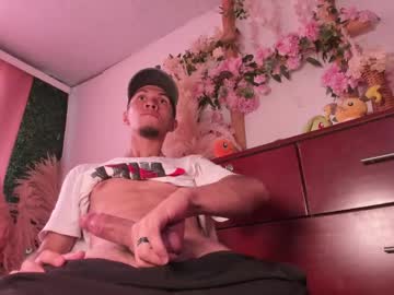 Noah_Noir Chaturbate stream image from April 17, 2026