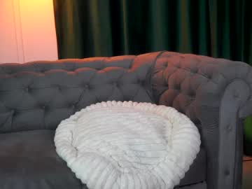 Lilythmoon Chaturbate stream image from April 17, 2026