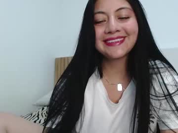 Pau_Cute19 Chaturbate stream image from April 17, 2026
