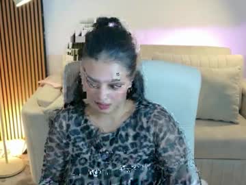 Victoria___Moon Chaturbate stream image from April 17, 2026