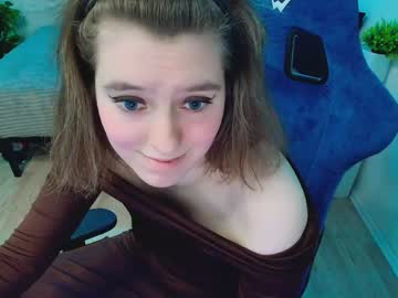 Topcranberry Chaturbate stream image from April 17, 2026