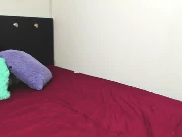 Emely_Aaron69z Chaturbate stream image from April 18, 2026