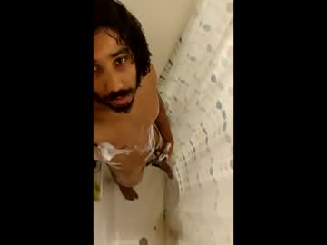 Bigsvcklounge Chaturbate stream image from April 18, 2026