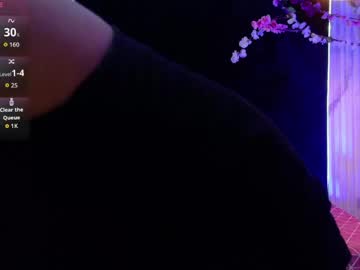 Bella_Moonlight_Cr Chaturbate stream image from April 18, 2026